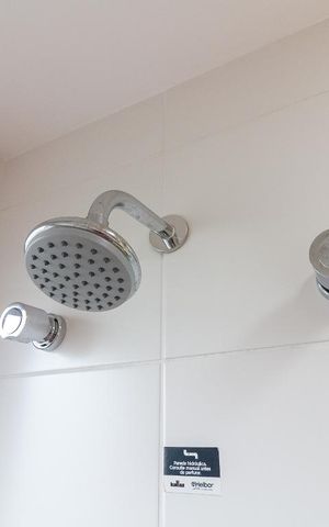 Apartamento à venda com 60m², 2 quartos e 1 vagaBanheiro quarto suíte 2 - chuveiro