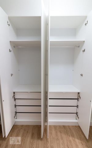 Apartamento à venda com 60m², 2 quartos e 1 vagaQuarto 1 - armários