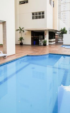 Apartamento para alugar com 200m², 4 quartos e 4 vagasÁrea comum - Piscinas