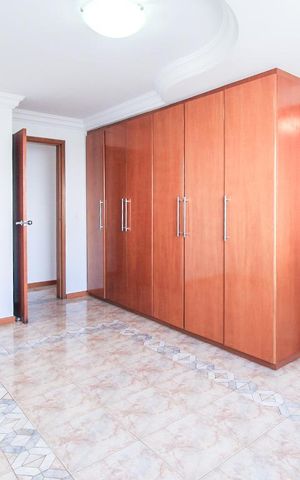 Apartamento para alugar com 200m², 4 quartos e 4 vagasSuíte 1
