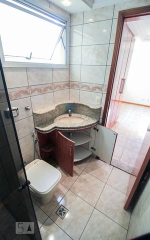 Apartamento para alugar com 200m², 4 quartos e 4 vagasBanheiro da Suíte 2