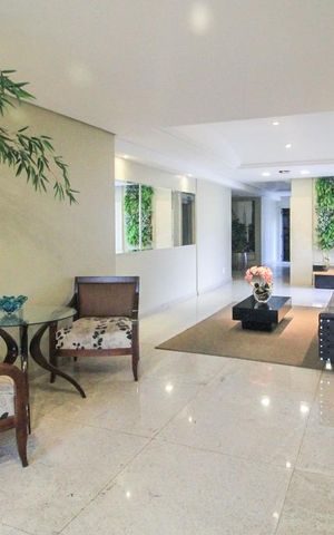 Apartamento para alugar com 200m², 4 quartos e 4 vagasHall de entrada do prédio