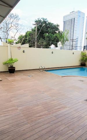 Apartamento para alugar com 200m², 4 quartos e 4 vagasÁrea comum - Piscinas