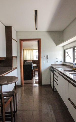 Apartamento à venda com 400m², 5 quartos e 4 vagasCozinha