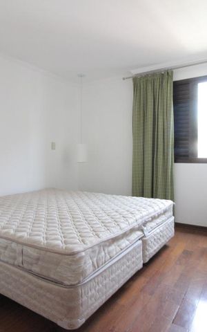 Apartamento à venda com 400m², 5 quartos e 4 vagasQuarto 2