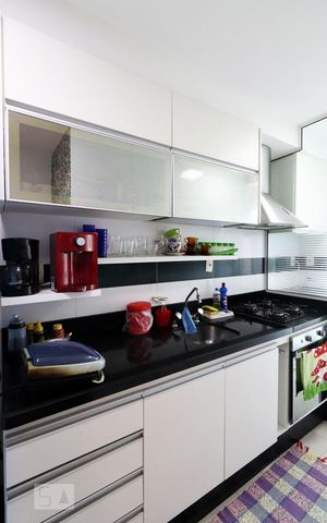 Apartamento à venda com 94m², 3 quartos e 2 vagasCozinha