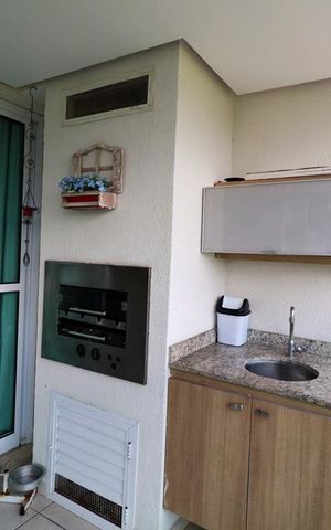Apartamento à venda com 94m², 3 quartos e 2 vagasVaranda