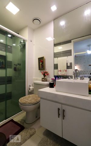 Apartamento à venda com 94m², 3 quartos e 2 vagasBanheiro da Suíte