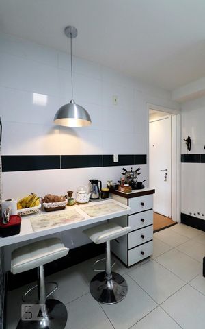 Apartamento à venda com 94m², 3 quartos e 2 vagasCozinha