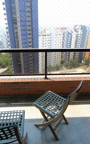 Apartamento para alugar com 176m², 3 quartos e 3 vagasvaranda