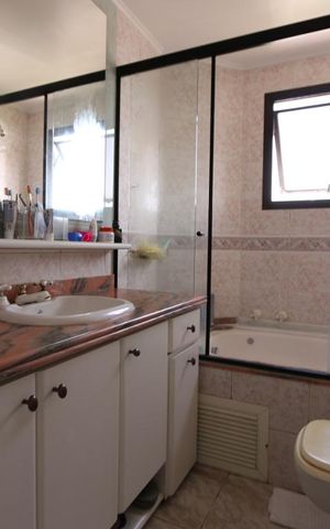 Apartamento para alugar com 176m², 3 quartos e 3 vagassuite