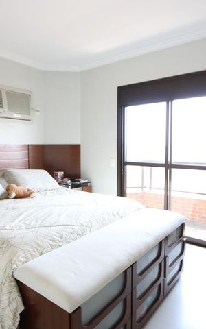 Apartamento para alugar com 176m², 3 quartos e 3 vagassuite