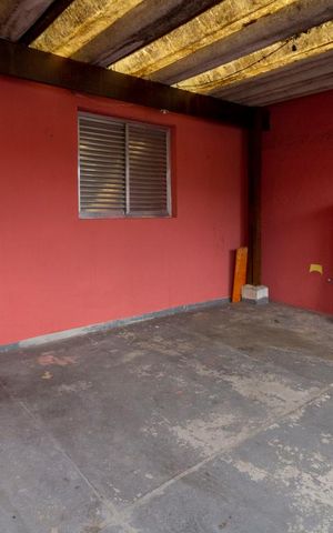Casa para alugar com 80m², 1 quarto e 1 vaga Casa para alugar com 80m², 1 quarto e 1 vagaGaragem