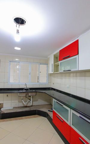 Casa para alugar com 750m², 5 quartos e 8 vagasCozinha