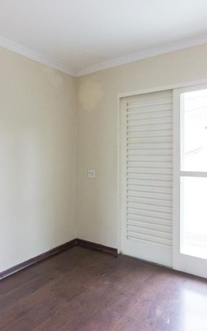 Casa à venda com 230m², 3 quartos e 4 vagasQuarto 2