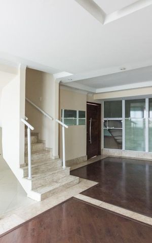 Casa à venda com 230m², 3 quartos e 4 vagasSala