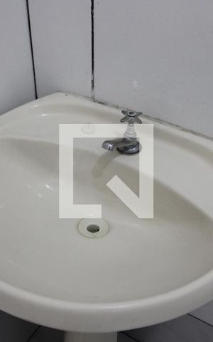 Casa para alugar com 50m², 1 quarto e sem vagaBanheiro