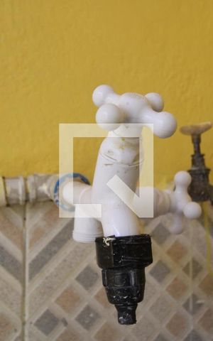 Casa para alugar com 50m², 1 quarto e sem vagaÁrea de Serviço