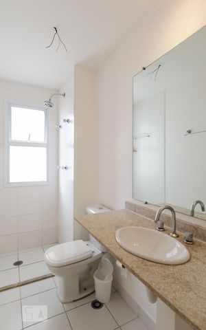Apartamento para alugar com 123m², 3 quartos e 2 vagas Apartamento para alugar com 123m², 3 quartos e 2 vagasBanheiro