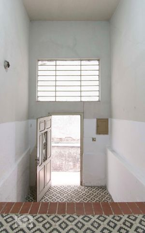 Casa para alugar com 70m², 2 quartos e sem vagaEntrada