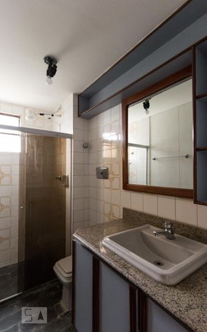 Apartamento para alugar com 75m², 3 quartos e 2 vagasBanheiro 