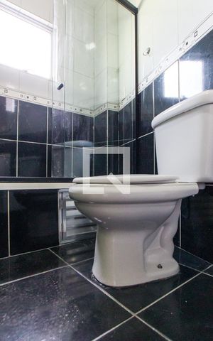 Apartamento à venda com 135m², 3 quartos e 1 vaga Apartamento à venda com 135m², 3 quartos e 1 vagaBanheiro da Suíte