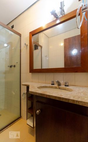 Apartamento para alugar com 116m², 3 quartos e 2 vagas Apartamento para alugar com 116m², 3 quartos e 2 vagasBanheiro