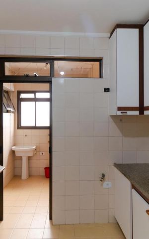 Apartamento para alugar com 116m², 3 quartos e 2 vagas Apartamento para alugar com 116m², 3 quartos e 2 vagasCozinha