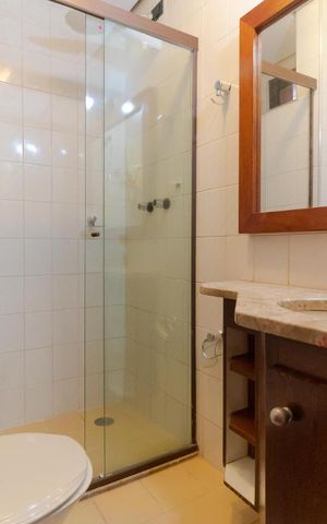 Apartamento para alugar com 116m², 3 quartos e 2 vagas Apartamento para alugar com 116m², 3 quartos e 2 vagasBanheiro