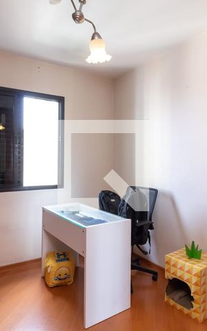 Apartamento à venda com 244m², 5 quartos e 3 vagasQuarto 4 / Escritório