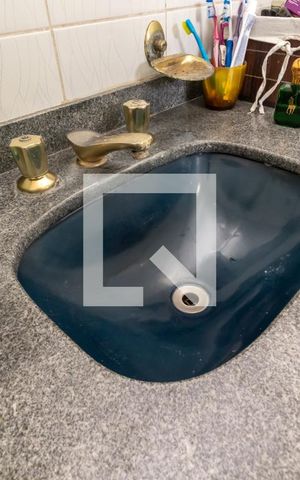 Apartamento à venda com 244m², 5 quartos e 3 vagasBanheiro da Suíte 1