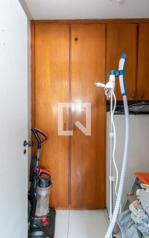 Apartamento à venda com 244m², 5 quartos e 3 vagasQuarto de Serviço