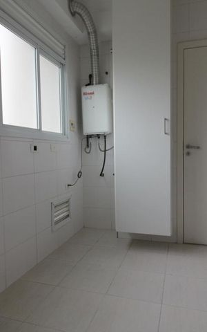 Apartamento à venda com 197m², 4 quartos e sem vagaÁrea de serviço