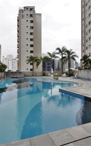 Apartamento à venda com 197m², 4 quartos e sem vagaPiscina