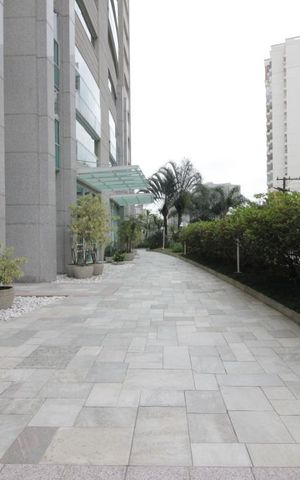 Apartamento à venda com 197m², 4 quartos e sem vagaÁrea comum