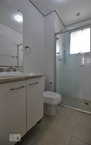 Apartamento à venda com 197m², 4 quartos e sem vagaBanheiro do quarto 2