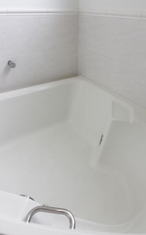 Apartamento à venda com 197m², 4 quartos e sem vagaBanheira