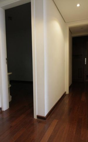 Apartamento à venda com 197m², 4 quartos e sem vagaCorredor