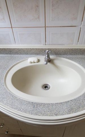 Casa à venda com 140m², 3 quartos e 2 vagasBanheiro Social