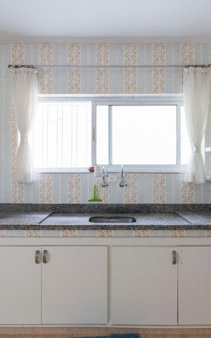 Casa à venda com 140m², 3 quartos e 2 vagasCozinha