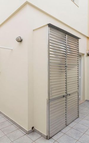 Casa à venda com 140m², 3 quartos e 2 vagasÁrea Externa