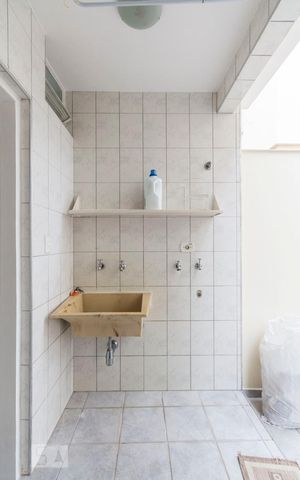 Casa à venda com 140m², 3 quartos e 2 vagasÁrea de Serviço