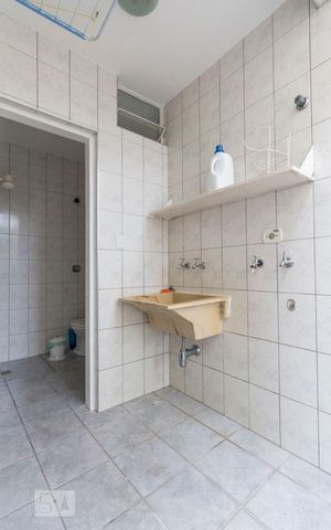 Casa à venda com 140m², 3 quartos e 2 vagasÁrea de Serviço