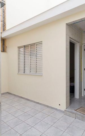 Casa à venda com 140m², 3 quartos e 2 vagasÁrea Externa