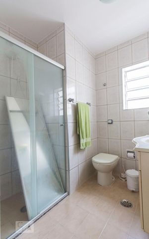 Casa à venda com 140m², 3 quartos e 2 vagasBanheiro Social