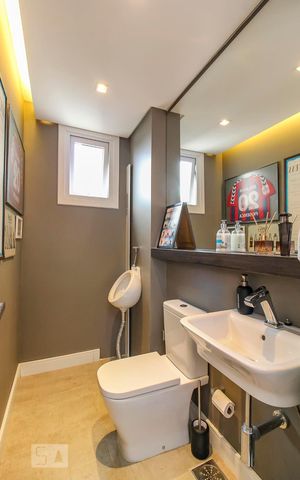 Apartamento à venda com 80m², 2 quartos e 1 vagaLavabo