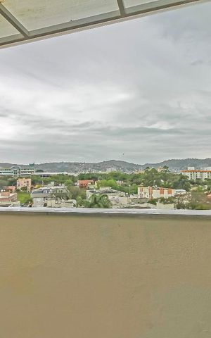 Apartamento à venda com 80m², 2 quartos e 1 vagaSacada Dormitório  2  Suite