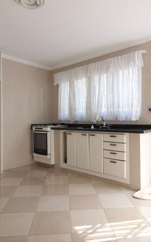 Casa à venda com 210m², 3 quartos e 4 vagasCozinha