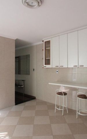 Casa à venda com 210m², 3 quartos e 4 vagasCozinha