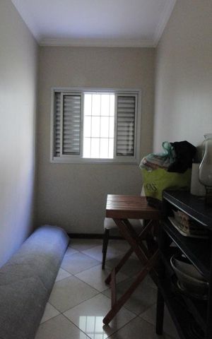 Casa à venda com 210m², 3 quartos e 4 vagasÁrea de Serviço
